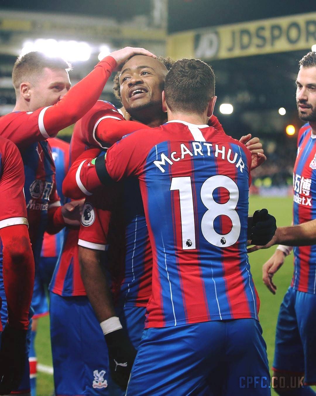 容星光熠熠 容星光熠熠